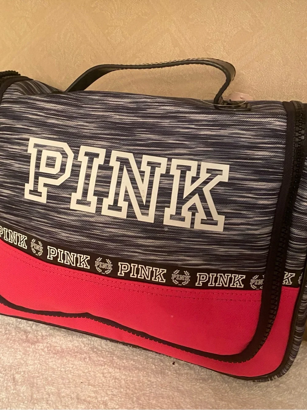 Victoria's Secret PINK NWT Hanging Shower Caddy, Makeup -Travel Case Gray Pink